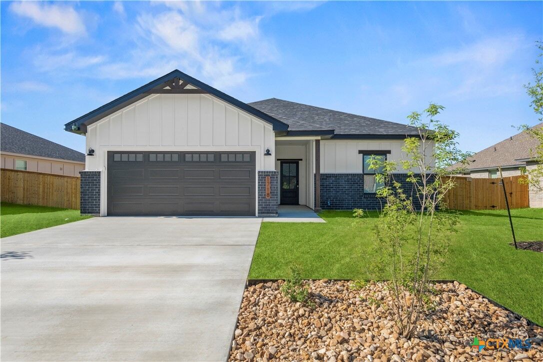 Property Photo:  1718 Paint Horse Trail  TX 76548 