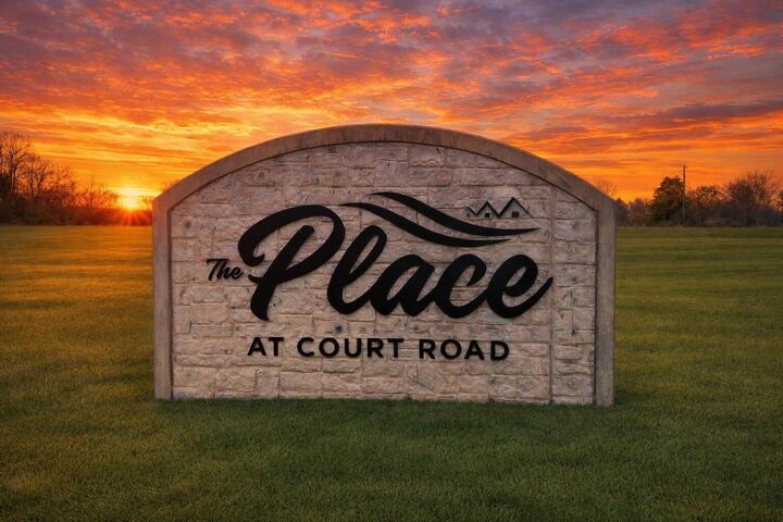 Property Photo:  300 Thoroughbred Circle  KY 40741 