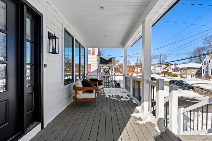 Property Photo:  4 W Glen Avenue  NY 10573 