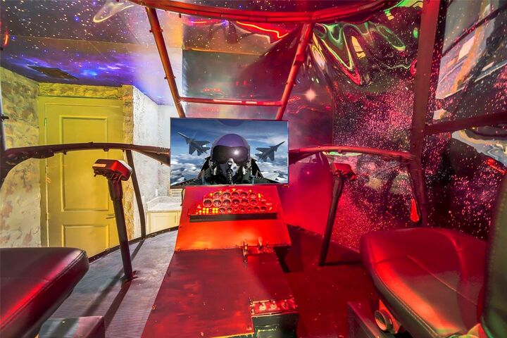 Property Photo: 1213 Radiant Street FL 34747