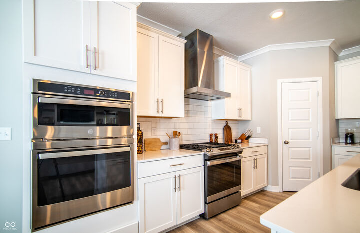 Property Photo:  5206 Bayberry Court  IN 46075 