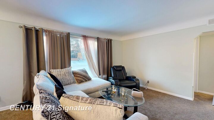 Property Photo: 3209 Shawnee Avenue MI 48507