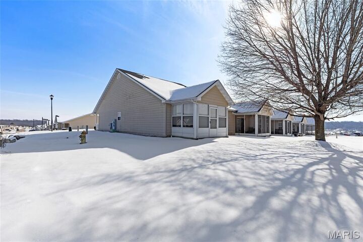 Property Photo:  102 Hawk Nest Court  MO 63084 