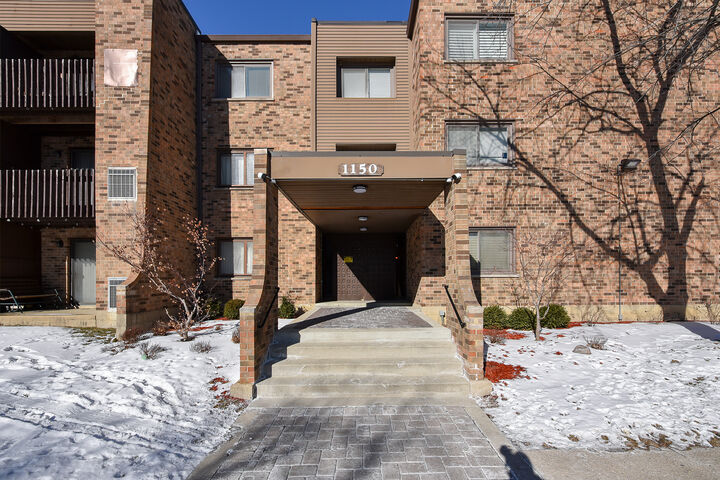 Property Photo:  1150 E Randville Drive 1N  IL 60074 