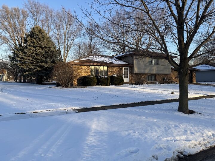 Property Photo: 20937 Ron Lee Drive IL 60404