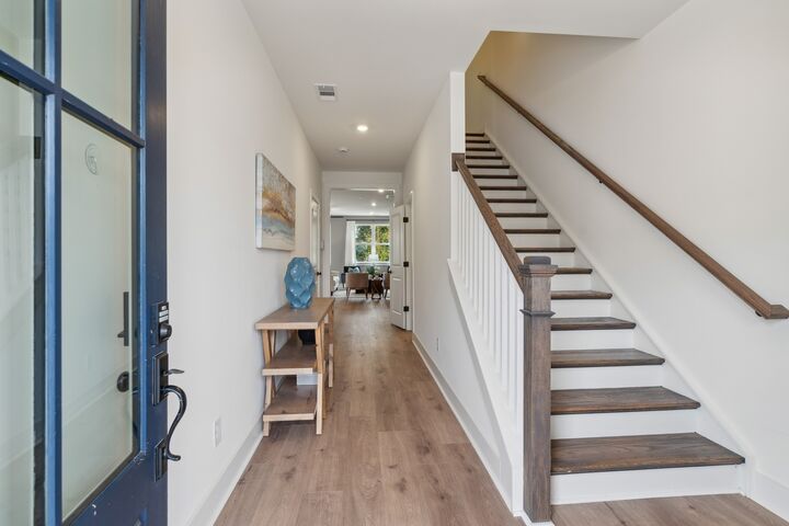 Property Photo:  140 Valentine Aly  TN 37218 