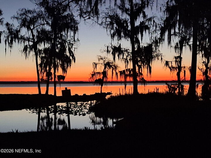 Property Photo:  213 E Char Lane  FL 32112 