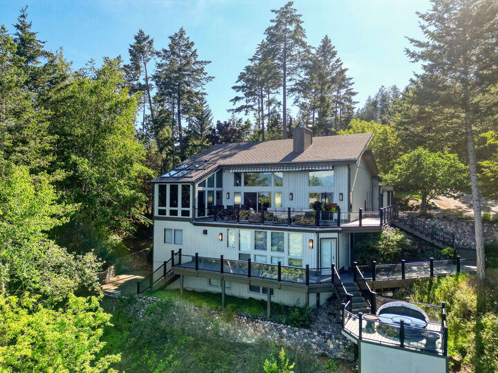Property Photo: 953 Angel Point Road MT 59922