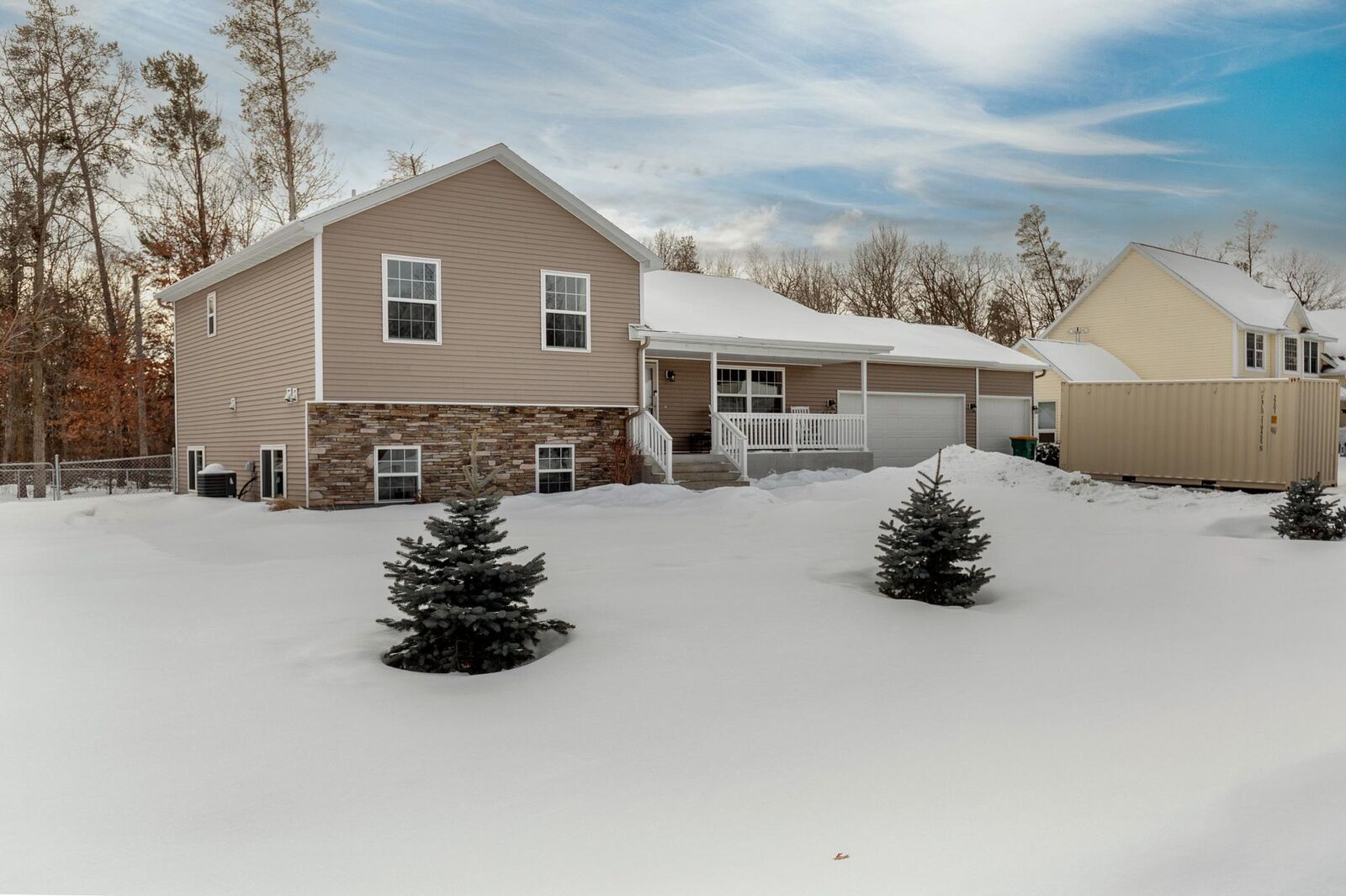 Property Photo: 6185 Fairfax Court MN 56425