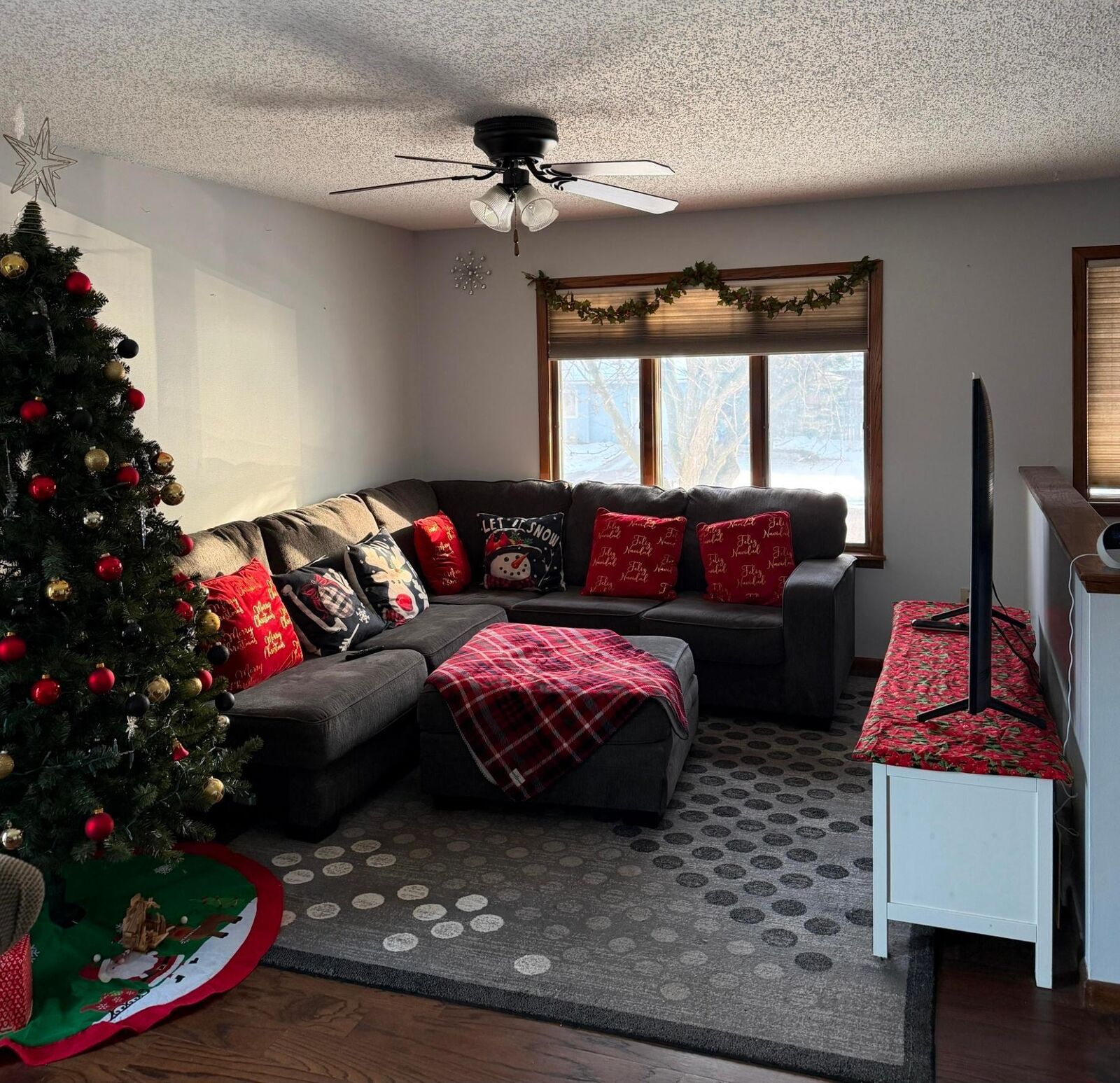 Property Photo:  301 Aster Drive  MN 55057 