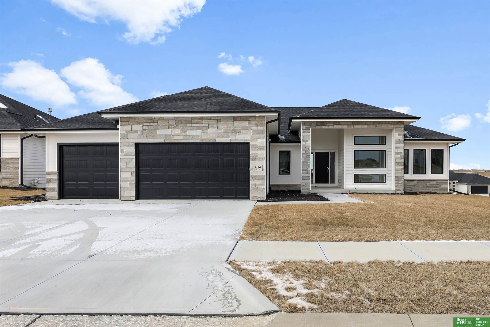 Property Photo:  5426 N 213th Street  NE 68022 