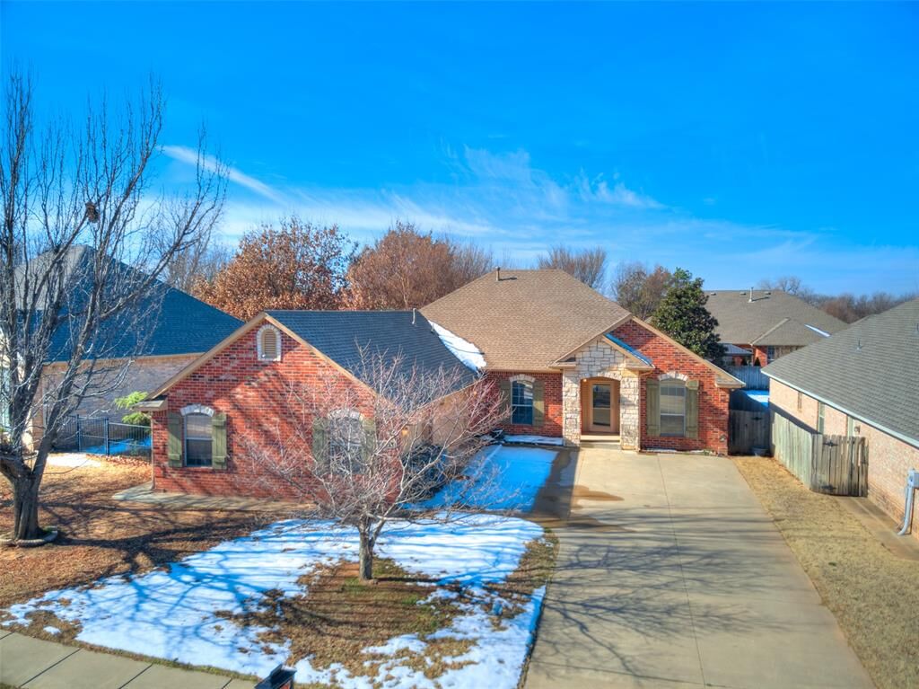 Property Photo:  2833 Stonebrook Road  OK 73003 