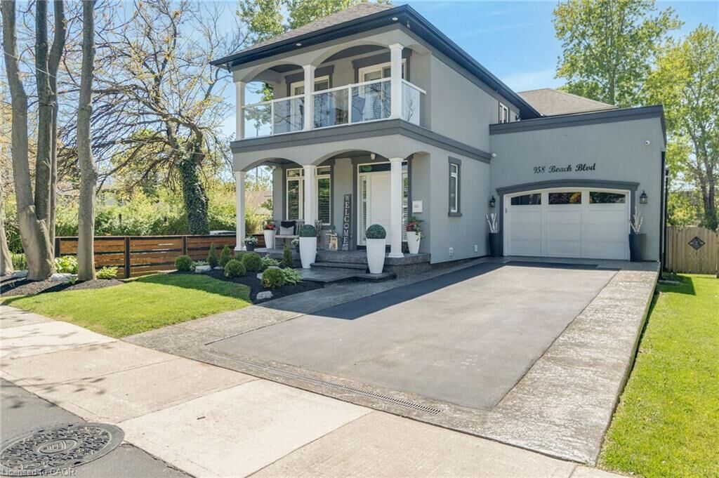 Property Photo:  958 Beach Boulevard  ON L8H 6Z4 