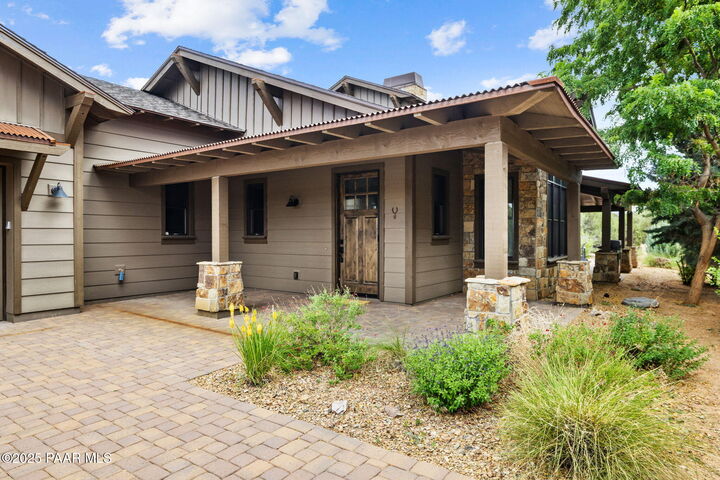 Property Photo:  5565 W Mescal Canyon Way  AZ 86305 