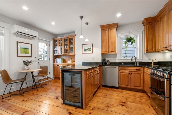 Property Photo:  114 Elm St 2  MA 02129 