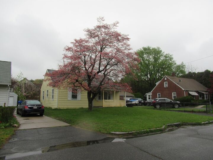 Property Photo:  33 Connolly St  MA 01151 