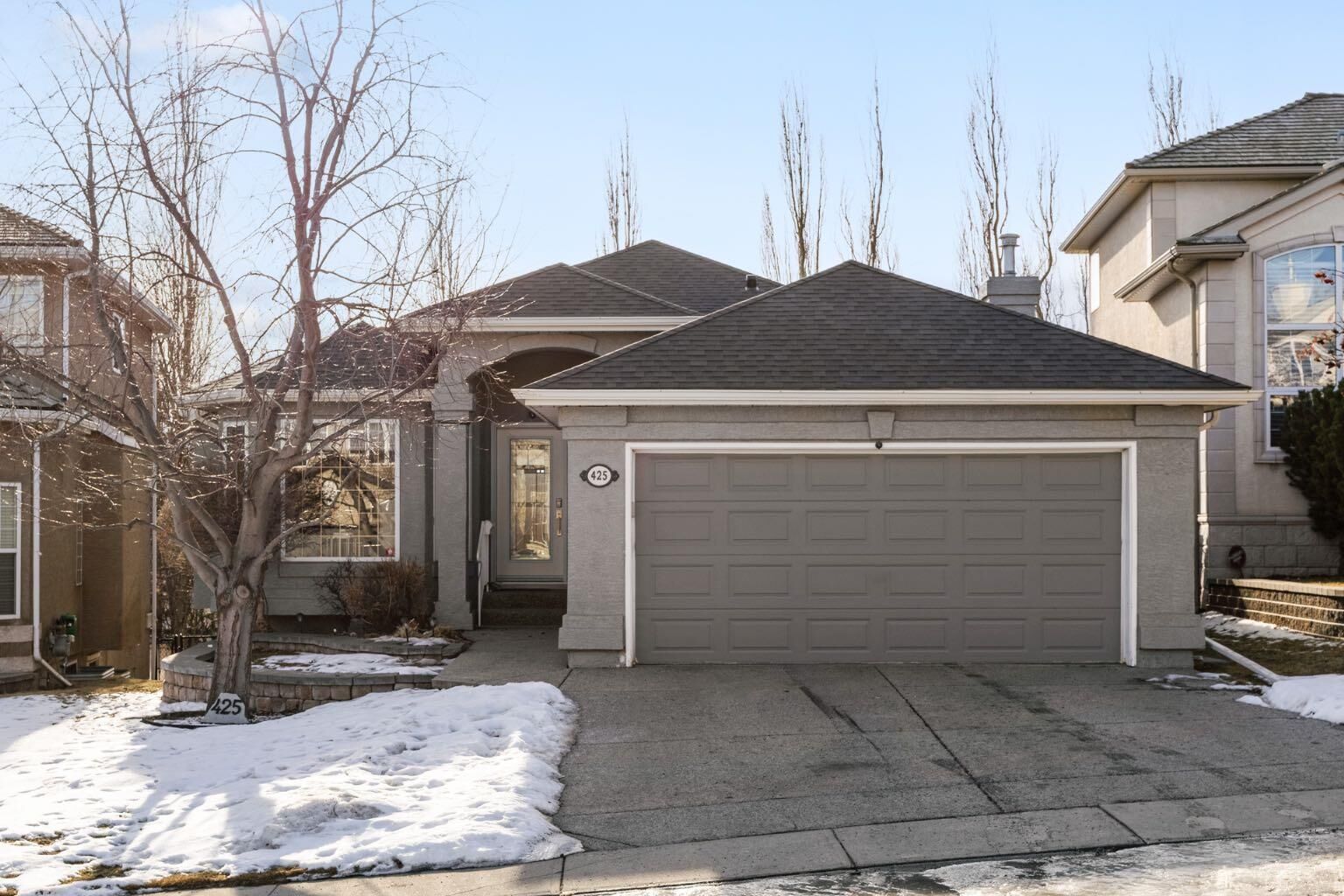 Property Photo:  425 Sienna Heights Hill SW  AB T2H 3T3 