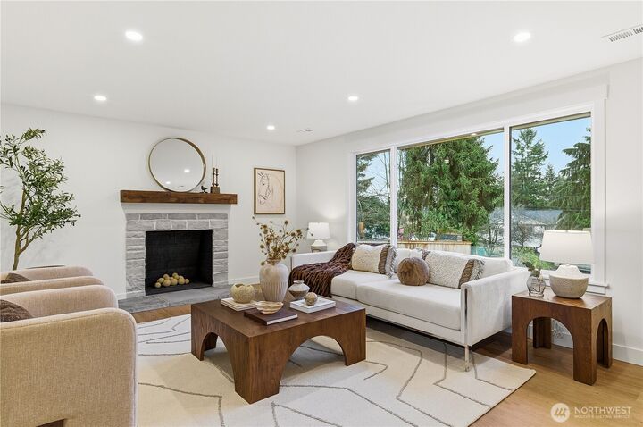 Property Photo:  5003  239th Place SW  WA 98043 