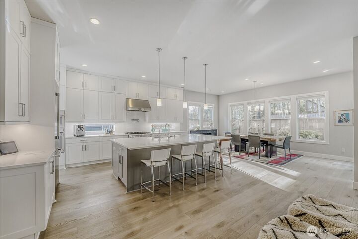 Property Photo:  21811 SE 5th Place  WA 98074 