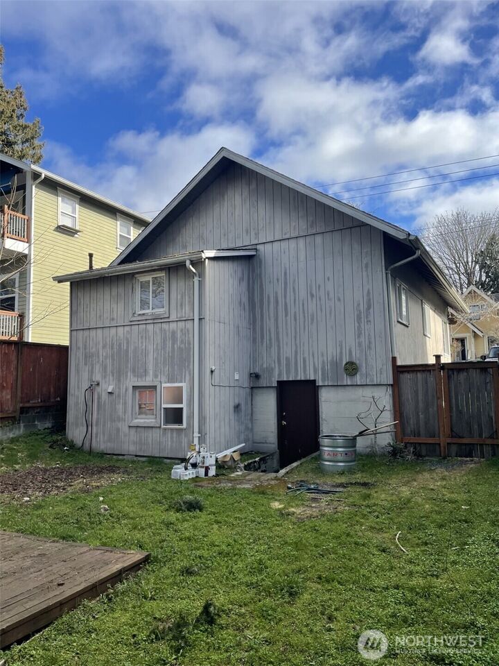 Property Photo:  7043  17 Avenue NW  WA 98117 