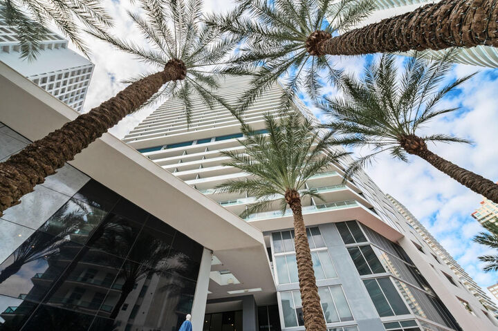 Property Photo:  1300 Brickell Bay Drive 2600  FL 33131 