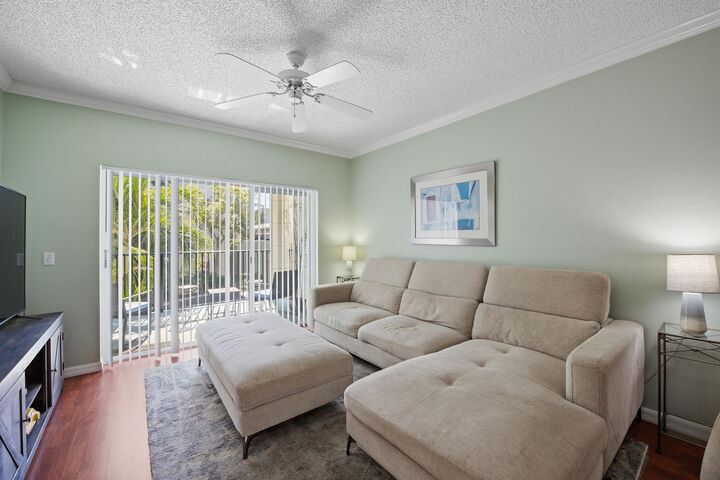 Property Photo: 3221 Tuscany Way 3221 FL 33435