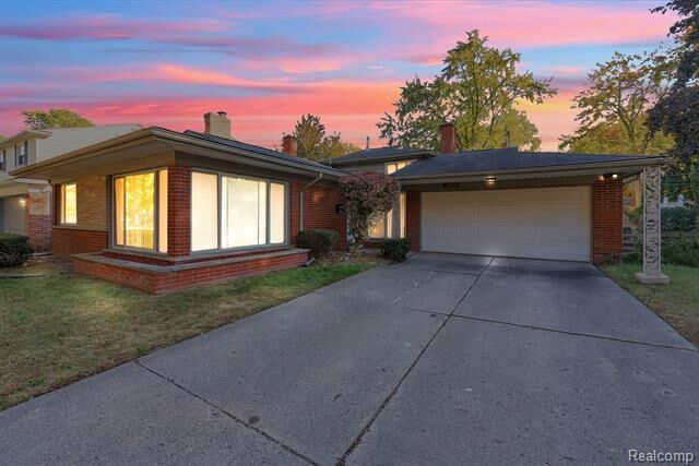 Property Photo:  32725 Barkley Street  MI 48154 
