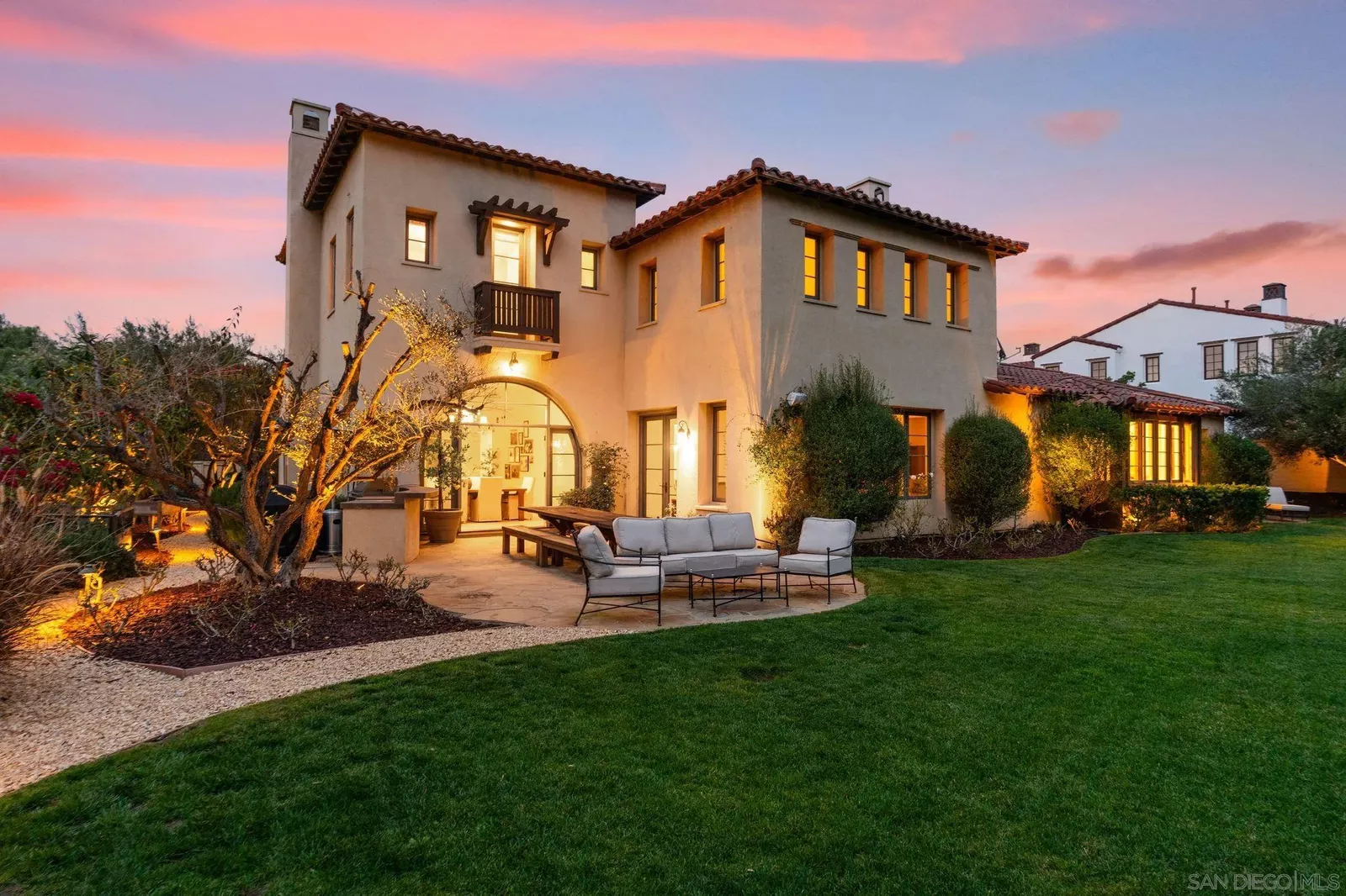 Property Photo:  8308 Top O The Morning Way  CA 92127 