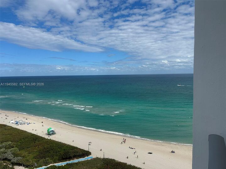 Property Photo:  7135 Collins Ave Ph5  FL 33141 