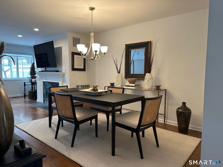 Property Photo:  12 Boulevard Drive 15-104  CT 06810 