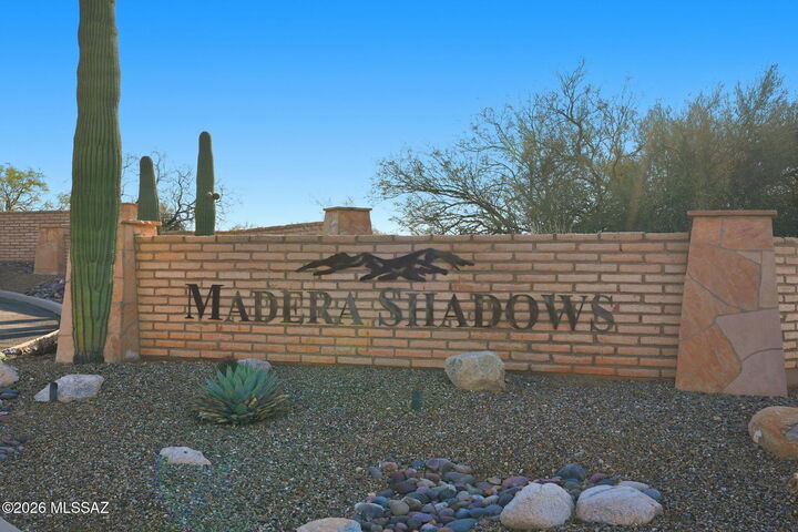 Property Photo:  664 E Canyon Rock Road 52  AZ 85614 
