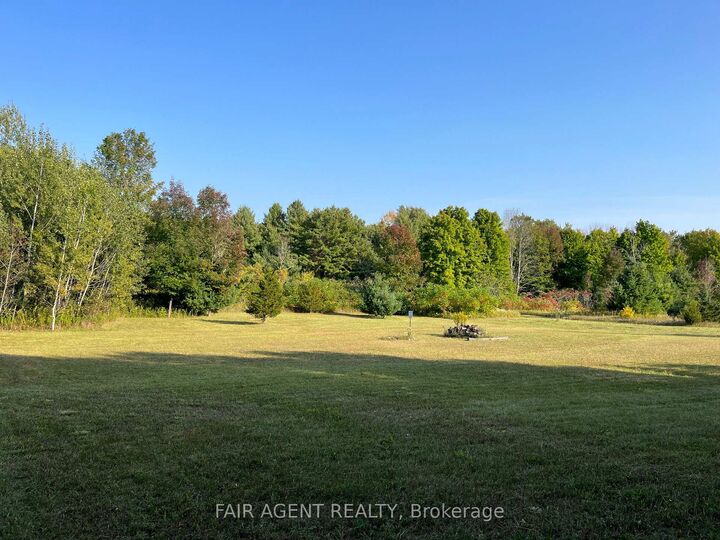Pt Lt 14 Con 4 Autumn Road — photo 1