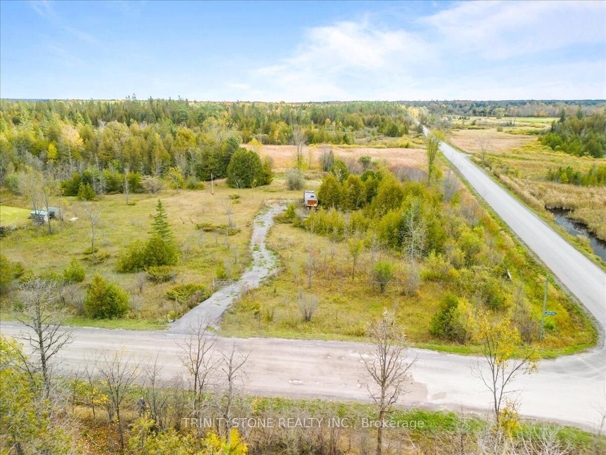 Property Photo:  1754 Kilmaurs Side Road  ON K0A 3M0 