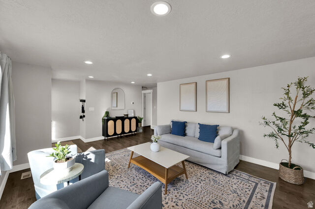 Property Photo:  10517 S Larkspur Dr  UT 84094 