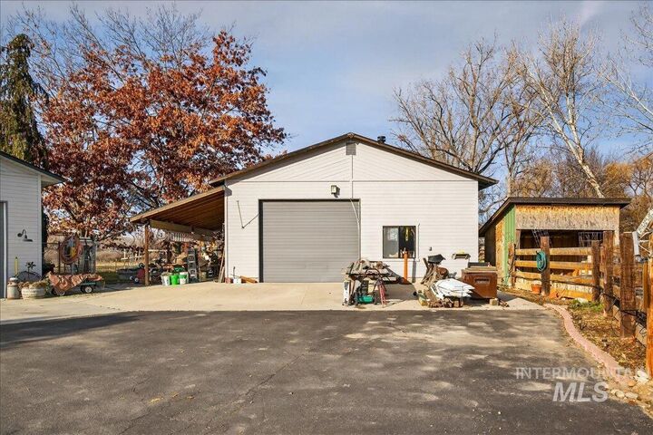 Property Photo:  1015 S Main Street  ID 83669 