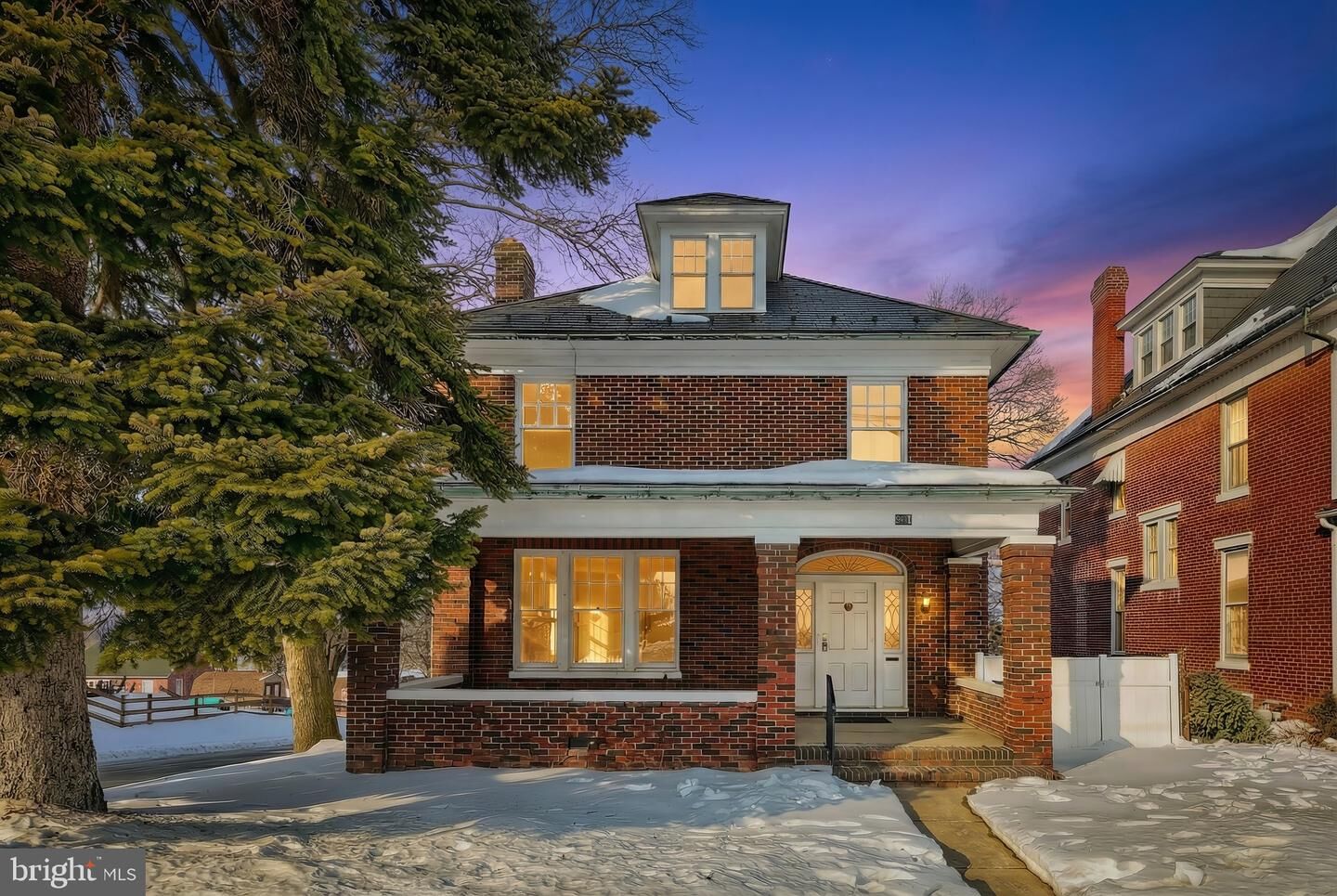 Property Photo:  501 E Main Street  PA 17313 