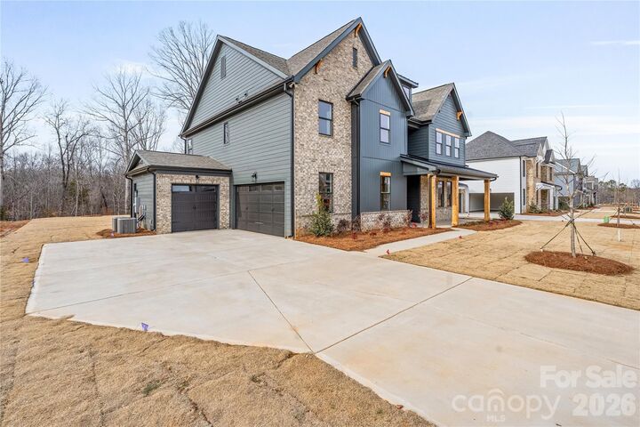 Property Photo: 1013 Courtney Lane 15 NC 28173