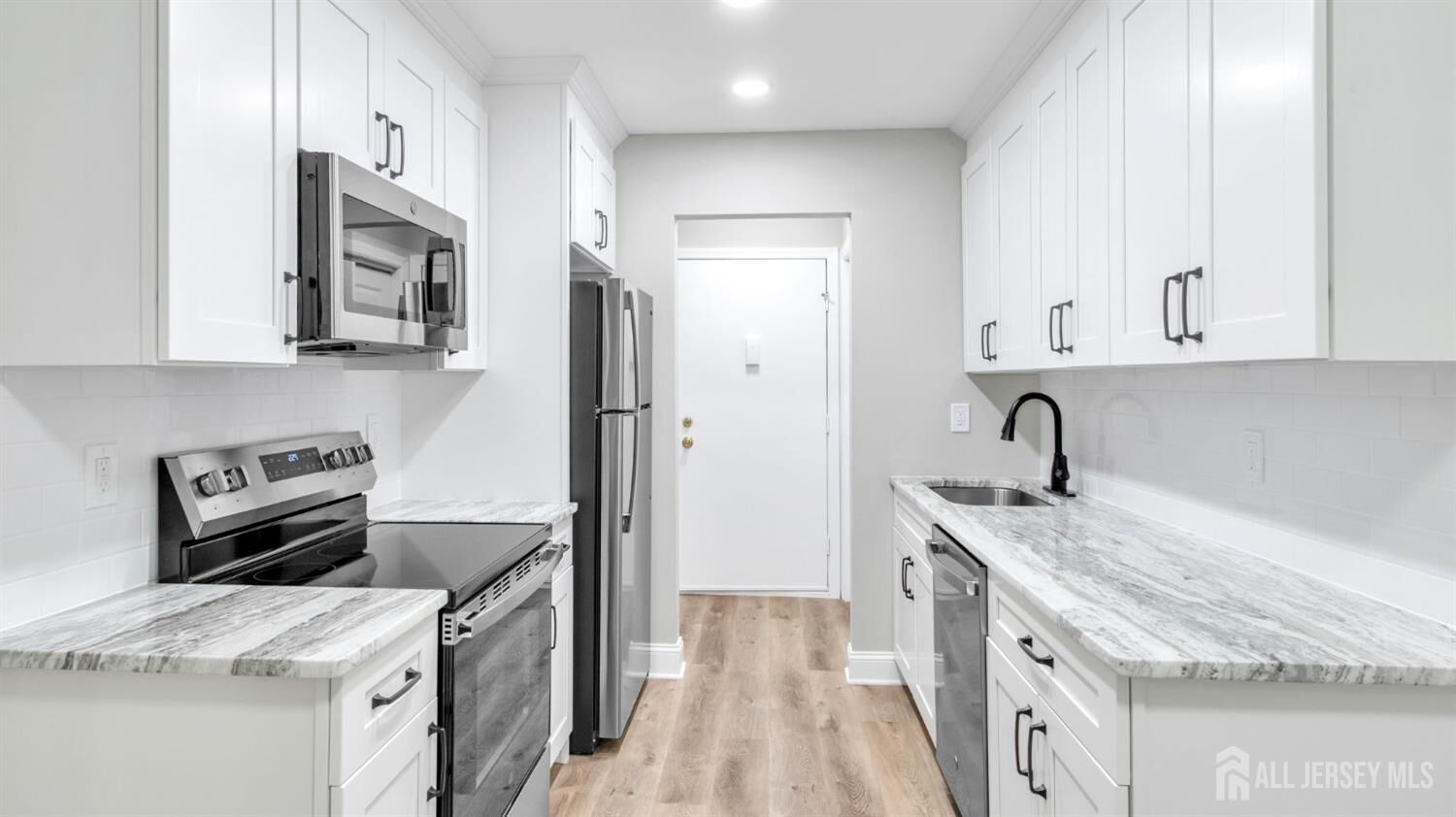 Property Photo:  204 Covered Bridge Boulevard K  NJ 07726 