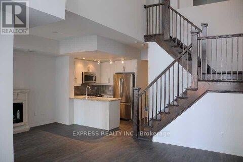 Property Photo:  85 East Liberty Street Th87  ON M6K 3R4 