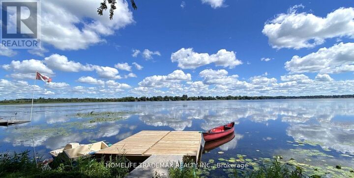 Property Photo:  65 Druan Drive  ON L9L 1B6 