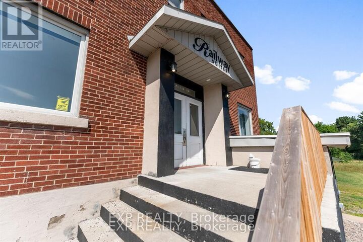 Property Photo:  11 Albert Street  ON K0J 1J0 