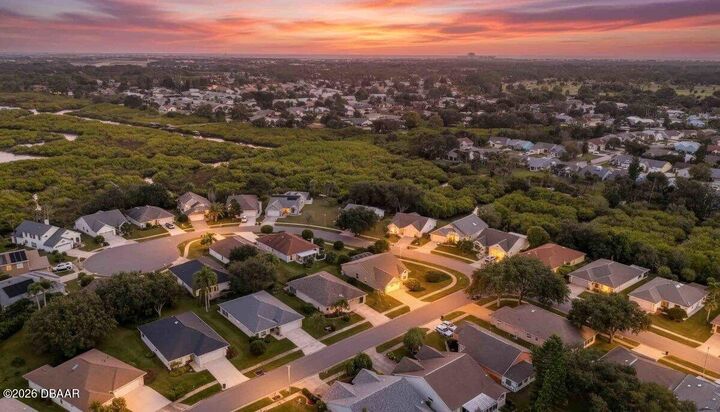 Property Photo:  670 Wellesley Court  FL 32168 