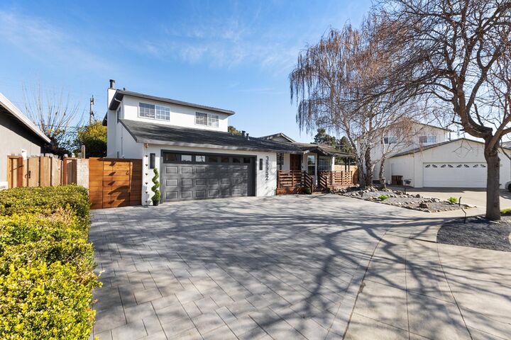 Property Photo:  38952 Emrol Ave  CA 94536 