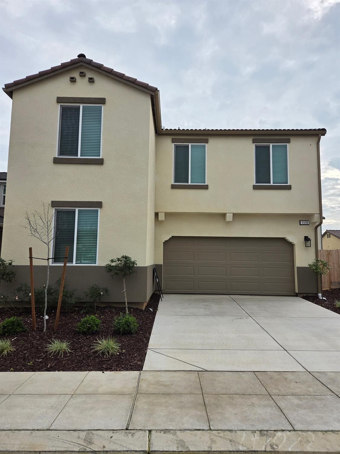 Property Photo: 1174 Grant Avenue W CA 93636