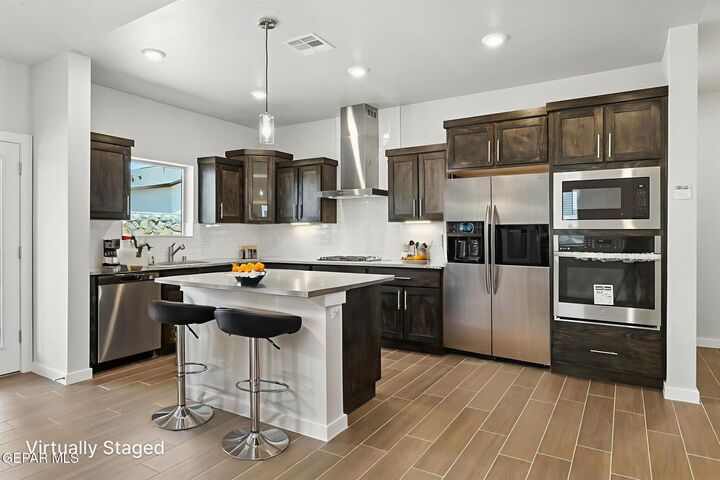 Property Photo: 664 Cedarwood Avenue TX 79928