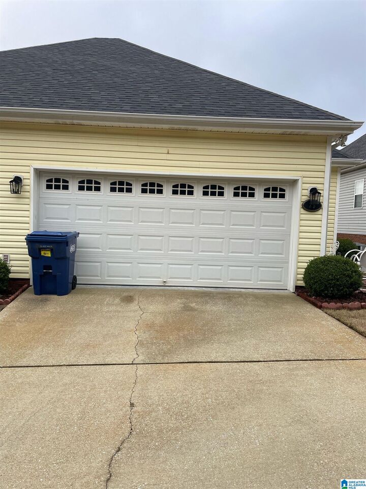 Property Photo:  29 Mountain Side Circle  AL 36207 