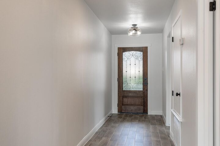 Property Photo:  20 Charleston Street N  TX 77478 