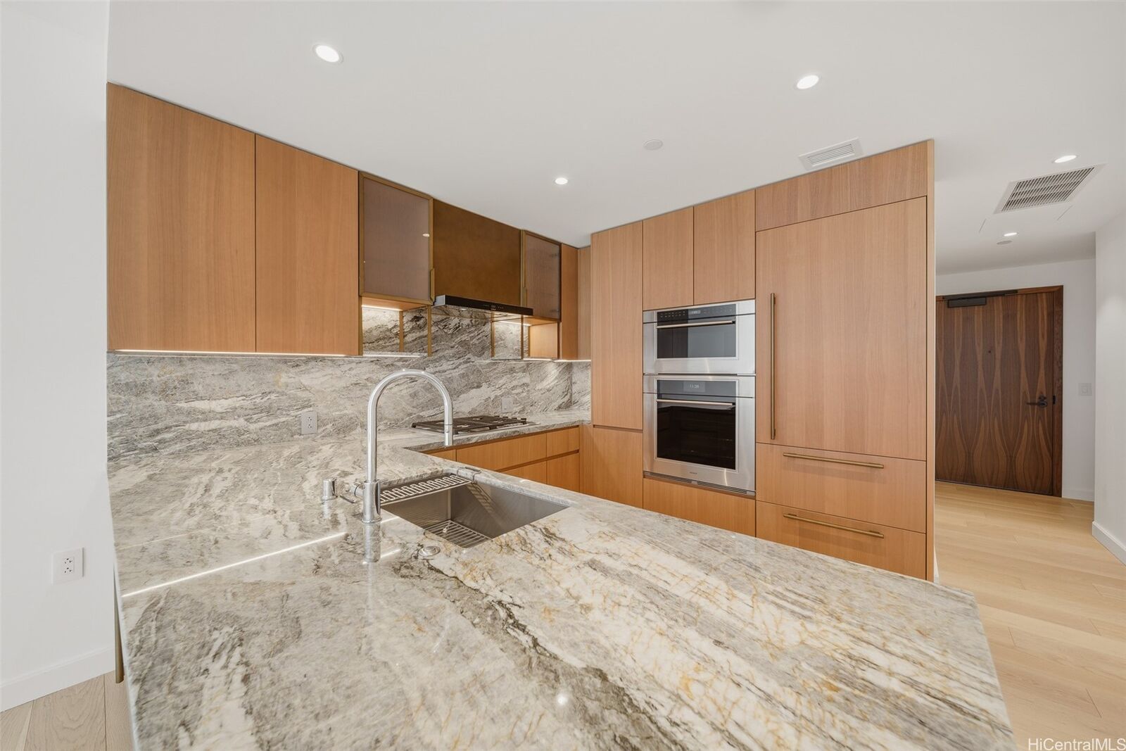 Property Photo:  1100 Ala Moana Boulevard 2006  HI 96814 