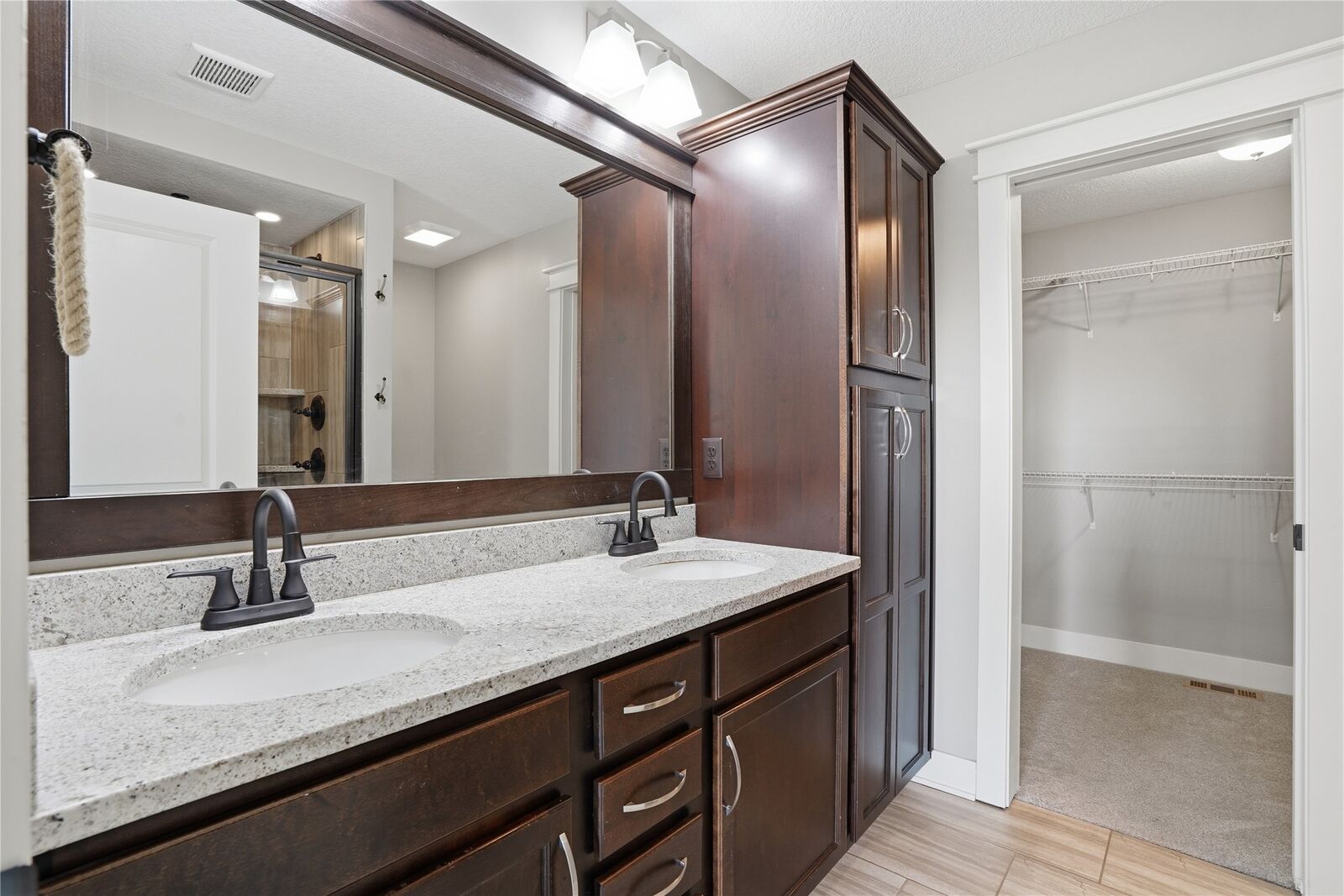 Property Photo:  4316 SW Ash Court  IA 50023 