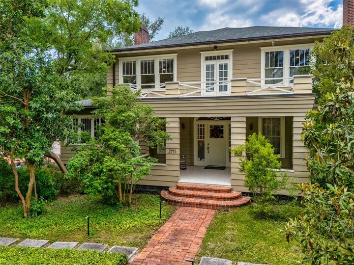 Property Photo:  2445 Alameda Avenue  FL 34234 